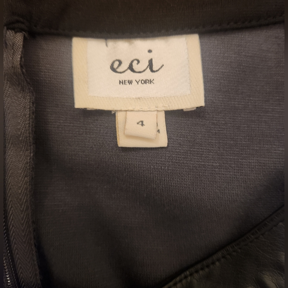 ECI, Women's Size 4 Dress, Wonderful Condition - Picture 3 of 7